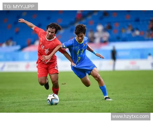 辽宁足球队最年轻球员崭露头角引发关注未来潜力无限